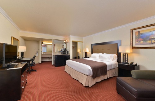 Rancho Cordova Hotel | Holiday Inn Rancho Cordova by IHG