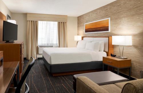 Saratoga Springs Hotel | Holiday Inn Saratoga Springs by IHG