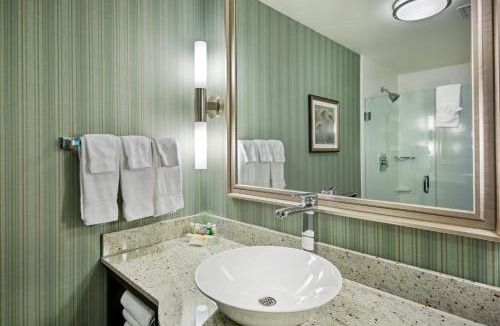 Saskatoon Downtown Hotel | Holiday Inn Saskatoon Downtown by IHG