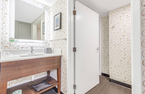 Arcadia Hotel | Holiday Inn Spartanburg Northwest by IHG
