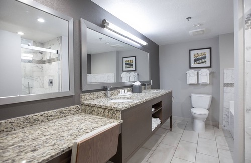 Sunset Hills Hotel | Holiday Inn St Louis SW - Route 66 by IHG