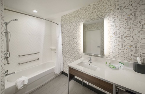 Decatur Hotel | Holiday Inn & Suites Decatur-Forsyth by IHG