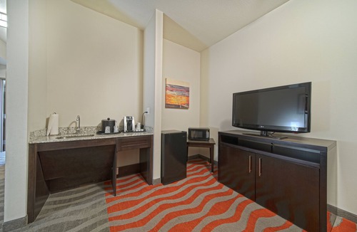 Barker Hotel | Holiday Inn & Suites Houston West - Westway Park by IHG