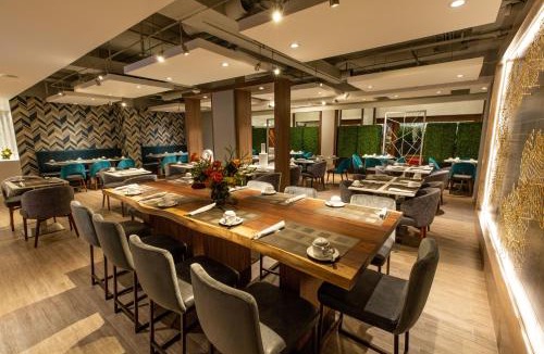 Church and Wellesley Hotel | Holiday Inn Toronto Downtown Centre by IHG