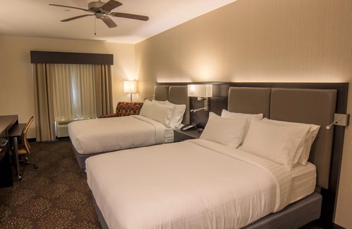 Trophy Club Hotel | Holiday Inn Trophy Club by IHG