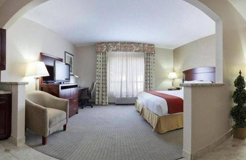 University Park Hotel | Holiday Inn Express Hotel & Suites College Station, an IHG Hotel
