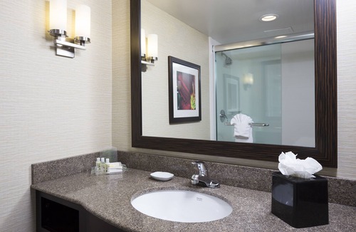 Wichita Hotel | Holiday Inn Wichita East I-35 by IHG