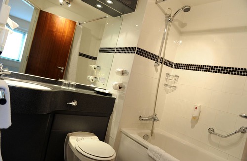 Wolverhampton Hotel | Holiday Inn Wolverhampton - Racecourse by IHG