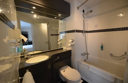 Wolverhampton Hotel | Holiday Inn Wolverhampton - Racecourse by IHG