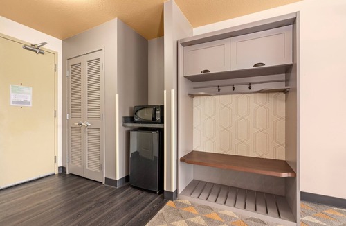 Buena Hotel | Holiday Inn Yakima by IHG