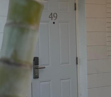 Madeira Beach Hotel | Holiday Isles Resort