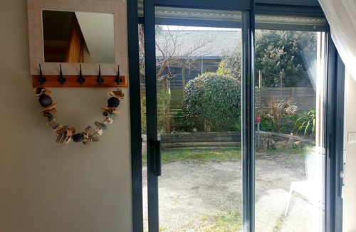 Batz-sur-Mer House | Holiday Maisonette “Le Refuge Salin, Duplex with Courtyard between La Baule and Le Croisic”