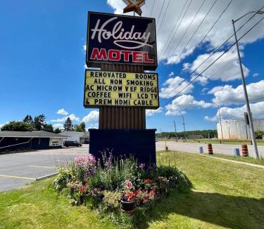 Sault Ste. Marie Hotel | Holiday Motel
