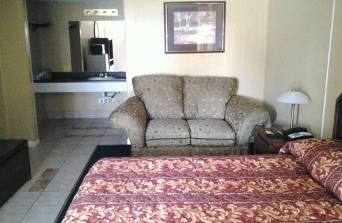 Hugo Hotel | Holiday Motel Hugo, OK