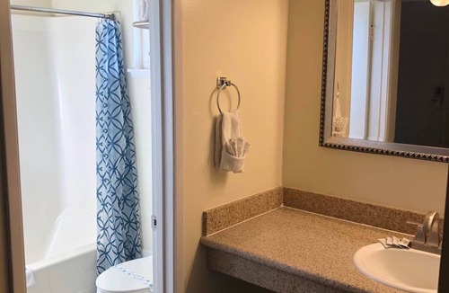 Oakdale Hotel | Holiday Motel Oakdale