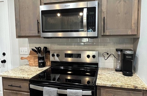 San Angelo House | Holiday on the Concho Green 3Br2.5Ba