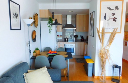 Santa Margarida Apartment | Holiday rentals modern apartment with parking and pool in Roses