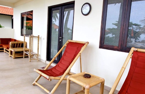 Bondalem House | Holiday room beachfront