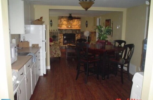 Irondale Cottage | *Holiday Specials* Gorgeous Lakefront Cottage on Little Boshkung Lake