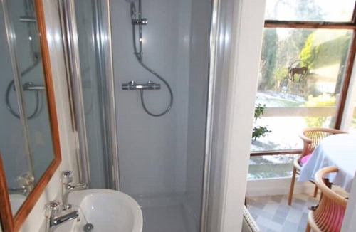 Royal Tunbridge Wells Apartment | Holiday Studio Flat/BnB