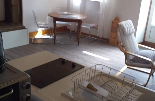 Lesneven Apartment | Holiday studio - La grande cheminée