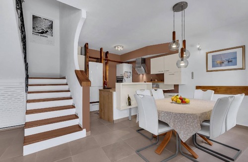 Sutivan House | Holiday villa "Haus Carpe Diem"