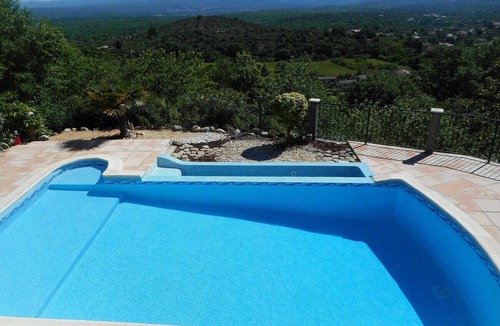 Courry House | Holiday villa in Courry, Cévennes, view, heated pool, pets admitted