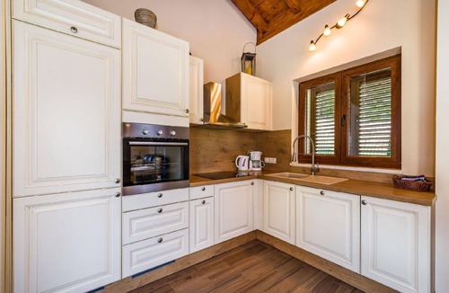 Municipality of Posedarje House | Holiday villa Roko with heated pool