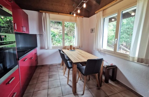 Ruetli Ski Chalet | Holidayhome Seppi "Lakes and Mountains"