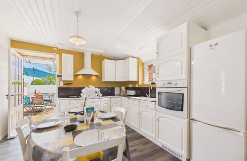 Talmont-Saint-Hilaire House | Holidays for 6 in Talmont St Hilaire