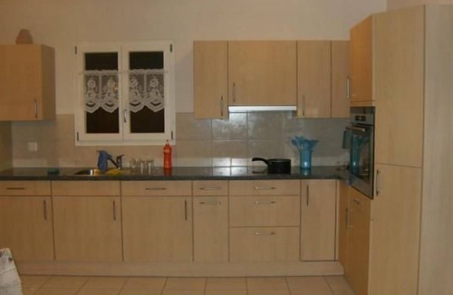 Buerglen Ski Chalet | Holidays in the green on the left