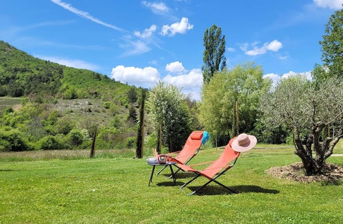 Banon House | Holidays in the Sun in a Quiet and Comfortable Cottage