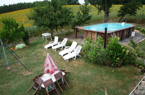 Tombeboeuf Cottage | Holidays with family or friends in a peaceful setting, pets allowed