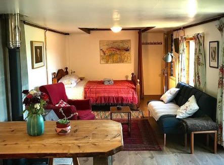 Gweek Hostel | Holifield Farm Hostel & Community Project