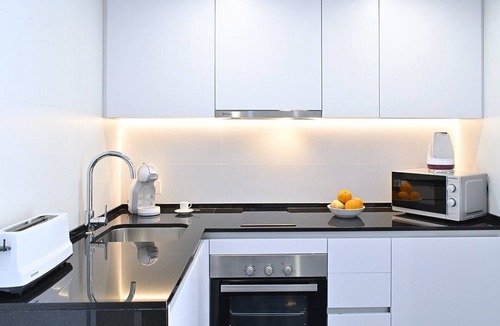 Alicante City Centre Apartment | HoliHome Rambla 24