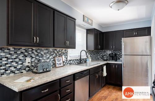 Holland House | Holland Hideaway