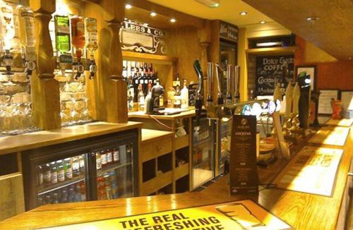 Llanfachraeth Hotel | Holland Hotel