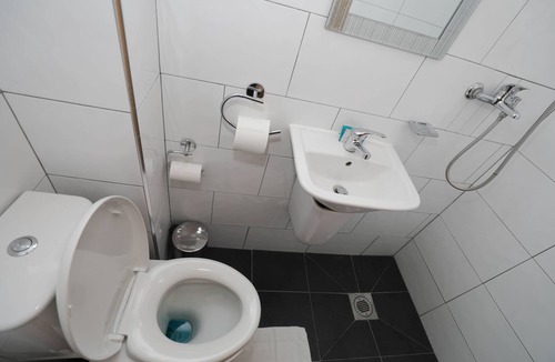 Holland Park Hotel | Holland Inn Hotel