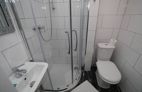 Holland Park Hotel | Holland Inn Hotel