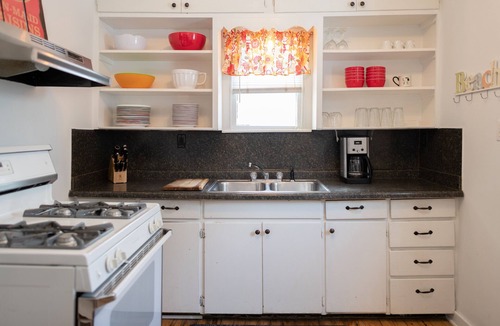Ottawa Beach Cottage | Holland State Park Cottage