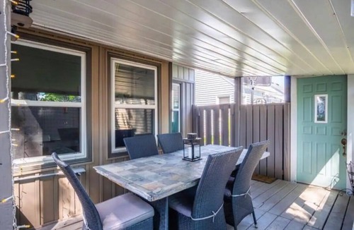 Hamilton House | Holliday Oasis w/Hot Tub!