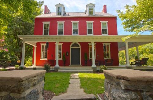 Bausman Bed & Breakfast | Hollinger House