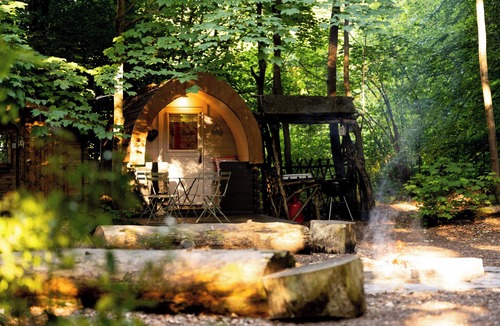 Penwood RV Rental | Hollington Park Glamping
