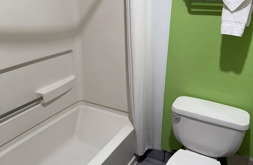 Hollister Hotel | Hollister Inn