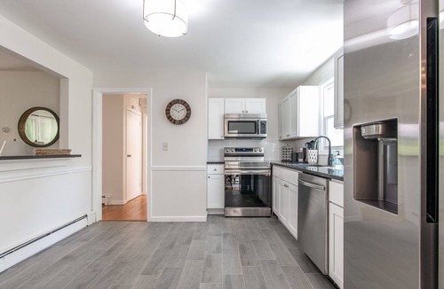 Norwalk House | Hollow Spring Retreat