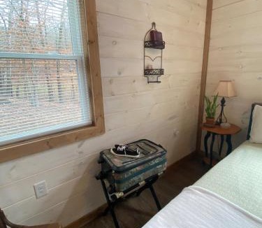 Linden House | Hollowbranch Hideaway