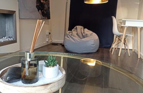 Hamilton House | Hollowtree Road