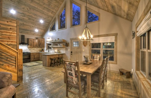 Blairsville Cabin | Holly Berry Hill - Walk to Lake Nottely, Unwind in the Hot Tub & Enjoy S'mores Under the Stars
