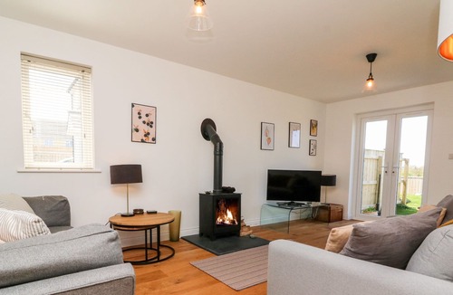 East Portlemouth Cottage | HOLLY BUSH, pet friendly, with open fire in Okehampton