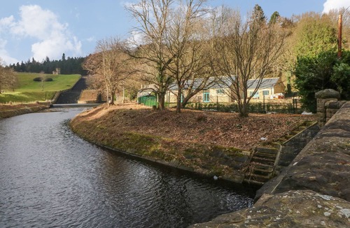 Hoylandswaine Cottage | Holly Cottage